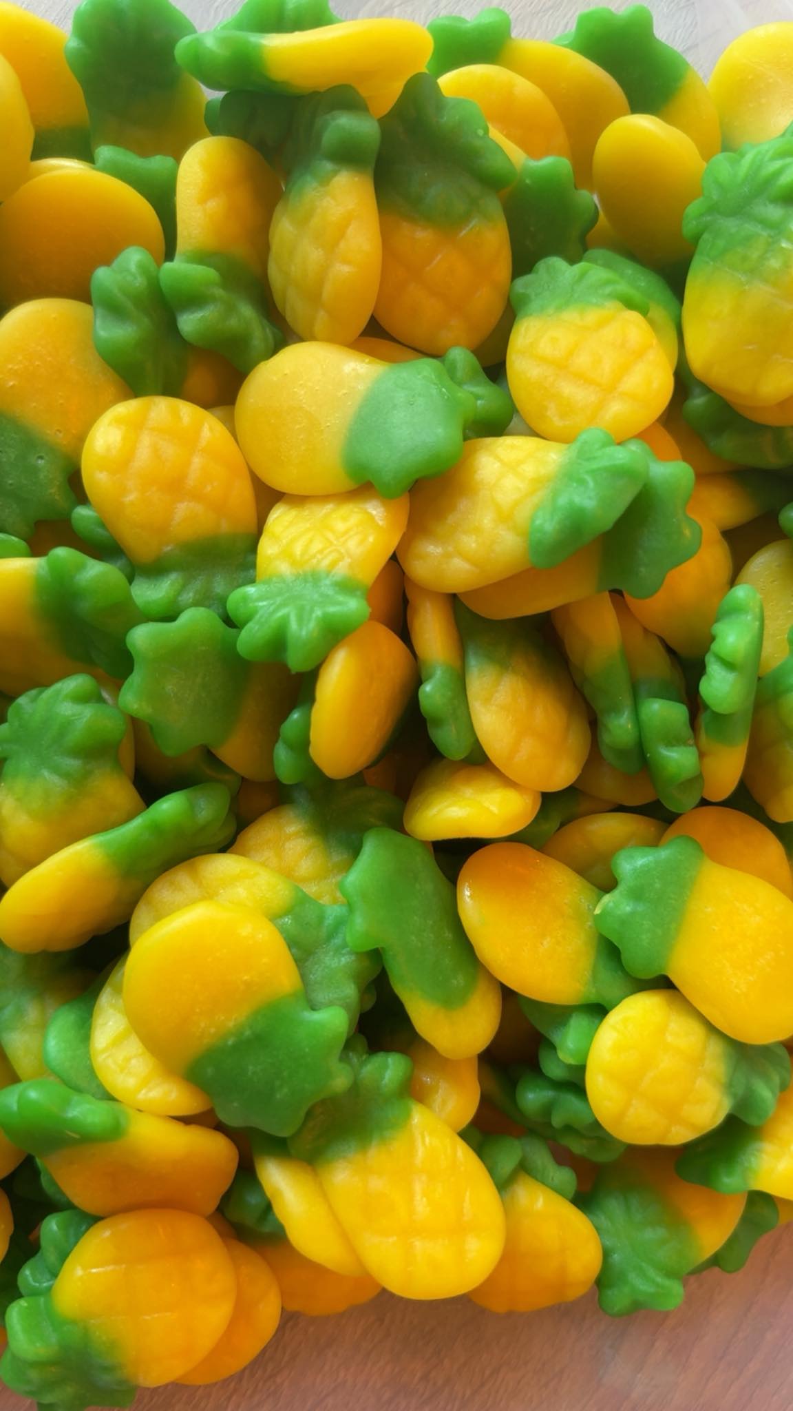 Bonbons Ananas Halal – Fraîcheur exotique et douceur fruitée 🍍🍬✨ (100g)
