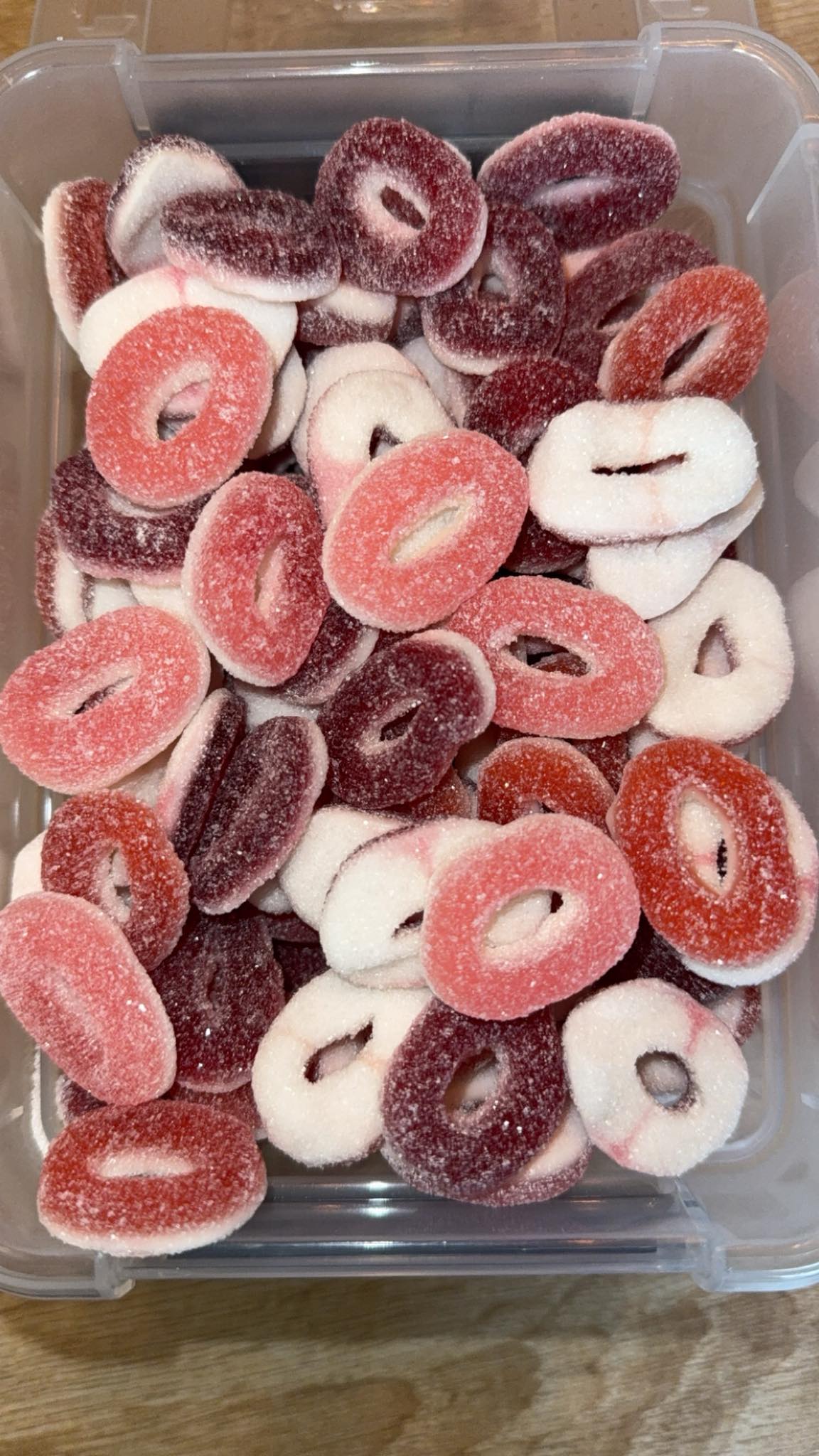 Anneaux Fruits Rouges – Gourmandise acidulée et fruitée 🍓🍬✨ (100g)