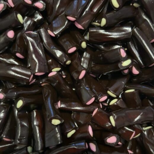 Mini Câbles Réglisse – Intensité et cœur gourmand 🖤🍬✨ (100g)