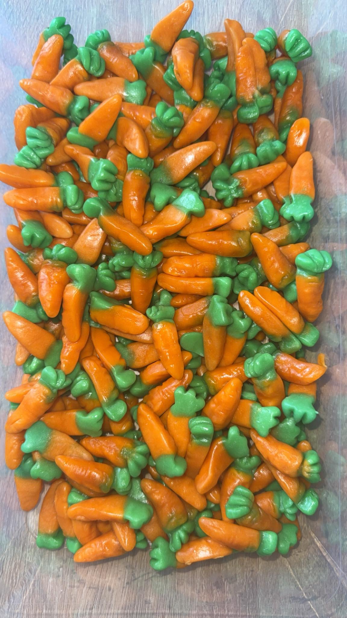 Bonbons Carotte Halal – Fun, fruités et gourmands 🥕🍬✨ (100g)
