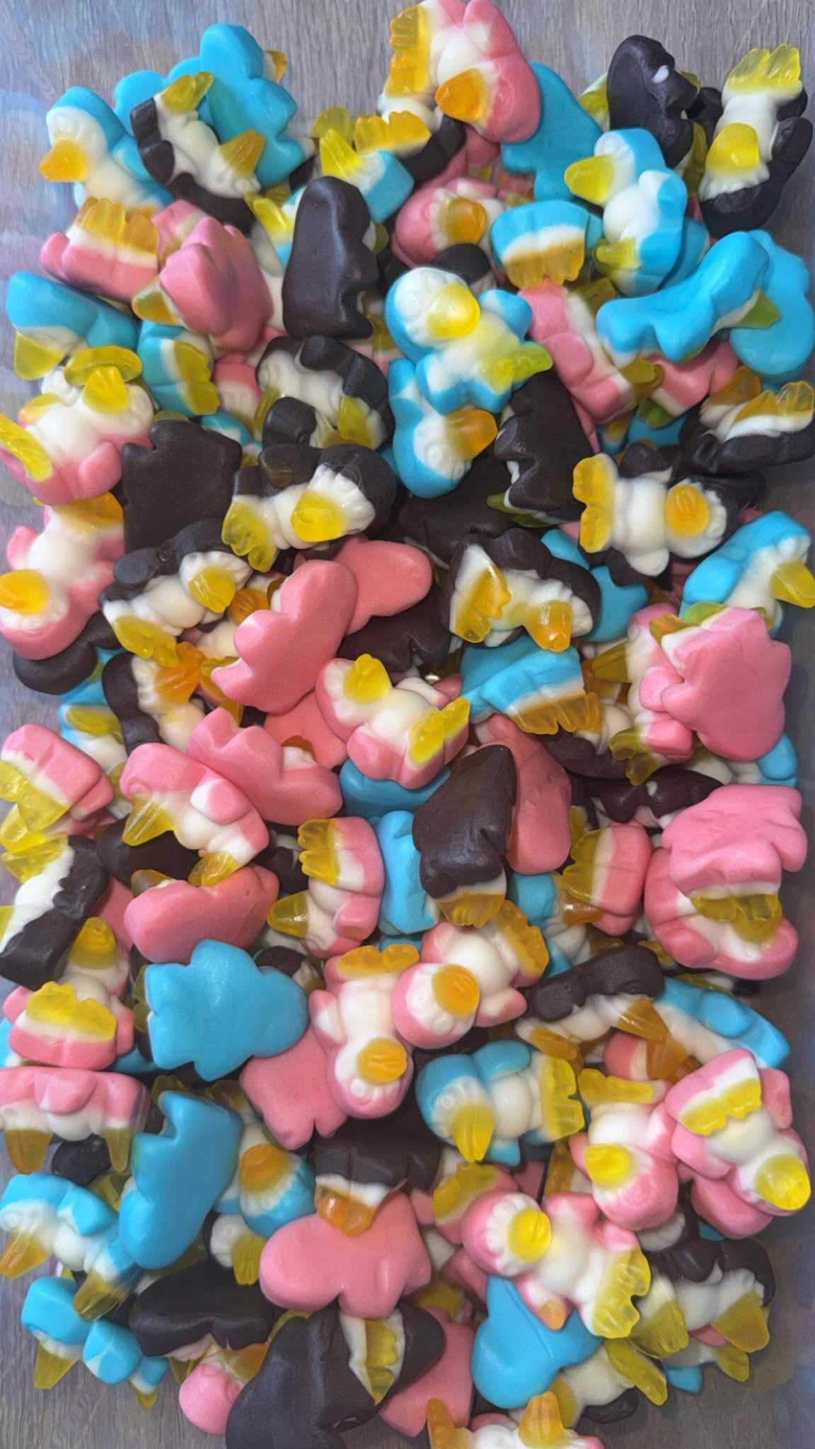 Bonbons Pingouin – Mignons, colorés et ultra gourmands 🐧🍬✨ (100g)