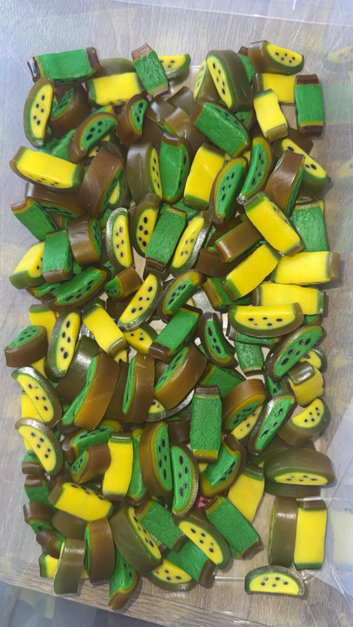 Tranches de Réglisse Kiwi – Alliance originale et fruitée 🥝🍬✨ (100g)